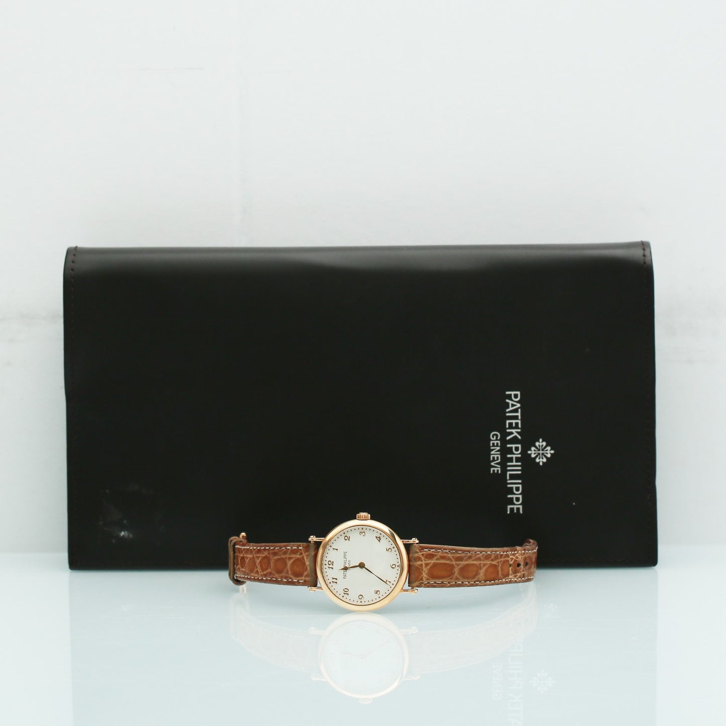Patek Philippe Calatrava 7200R-001