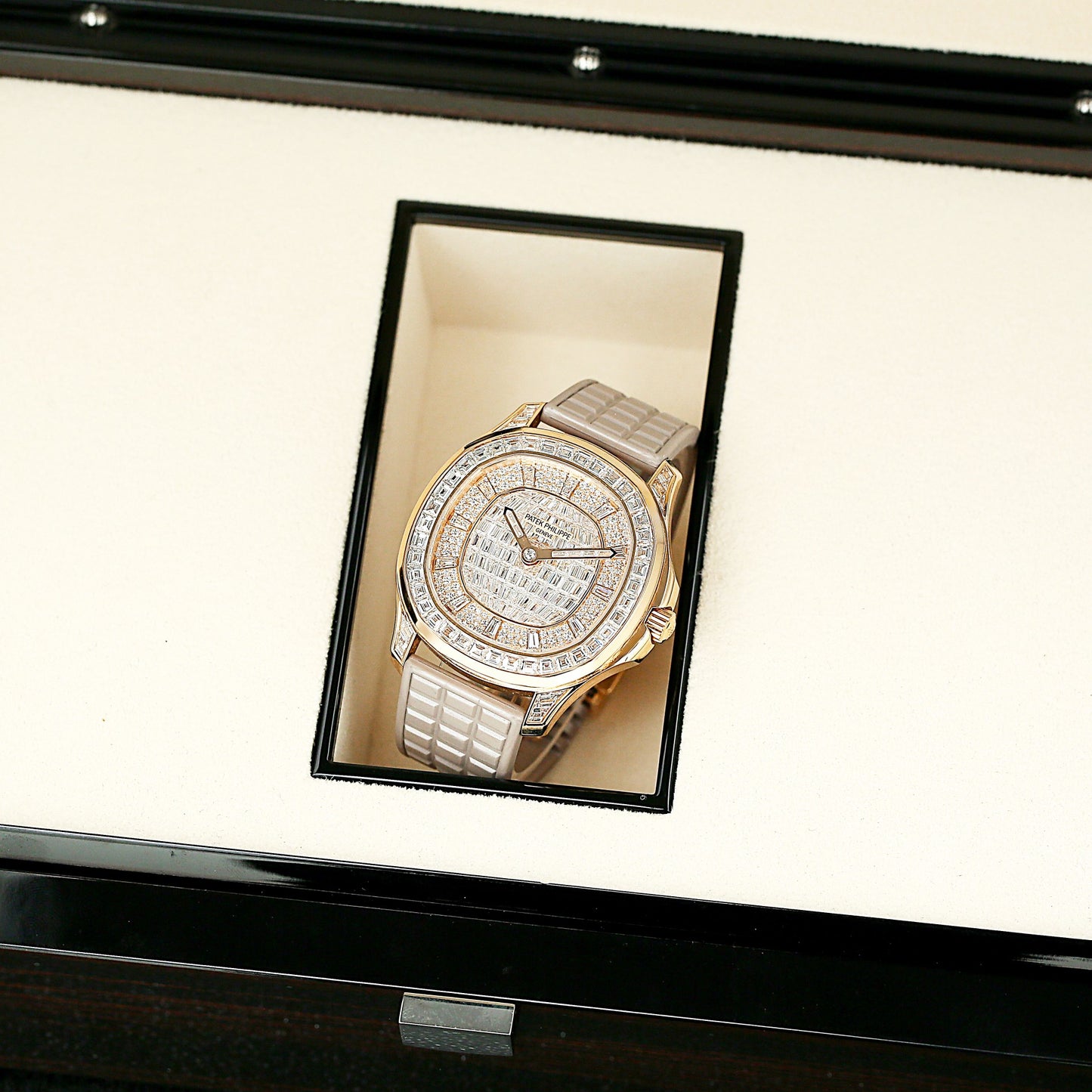 Patek Philippe Aquanaut 5062/450R-001
