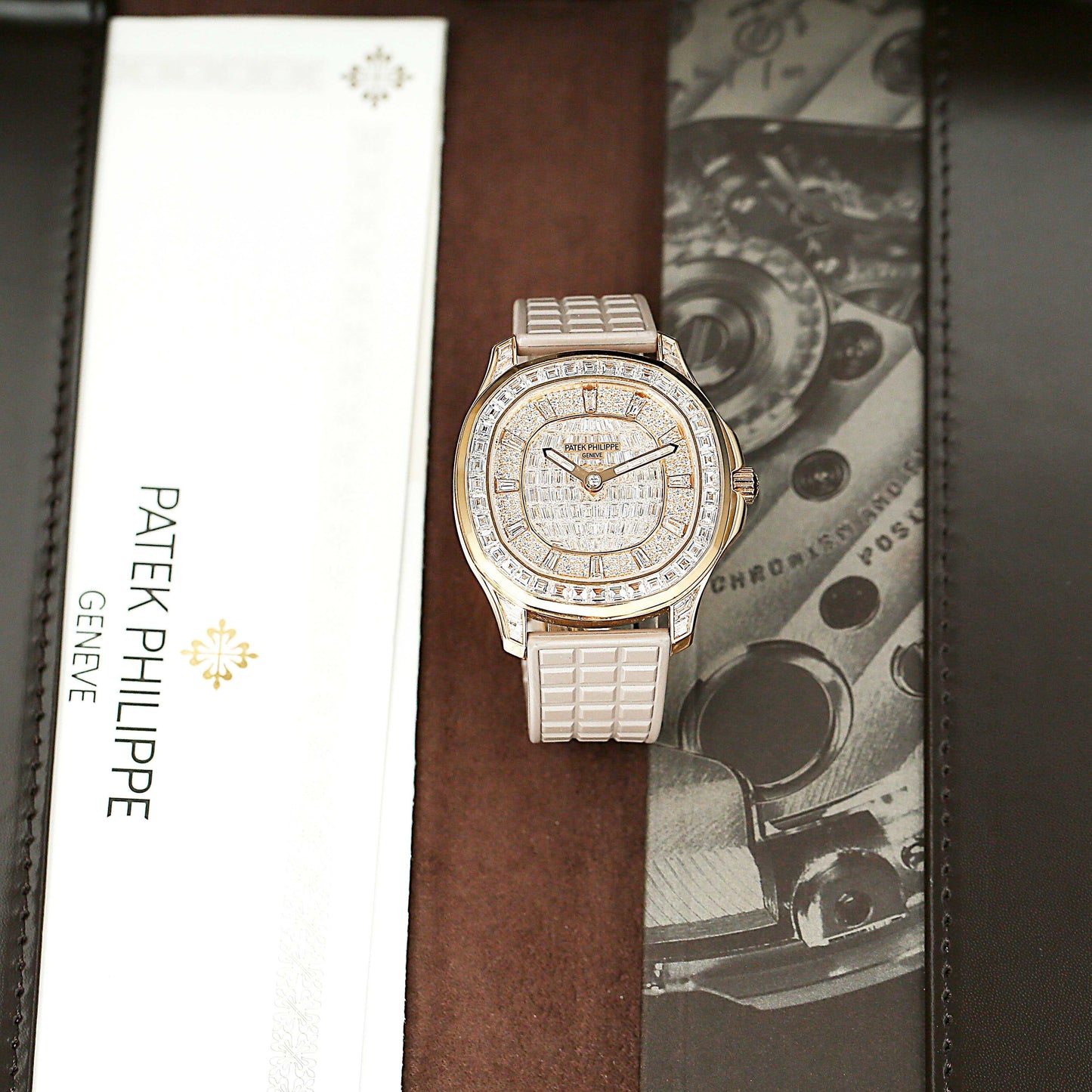 Patek Philippe Aquanaut 5062/450R-001