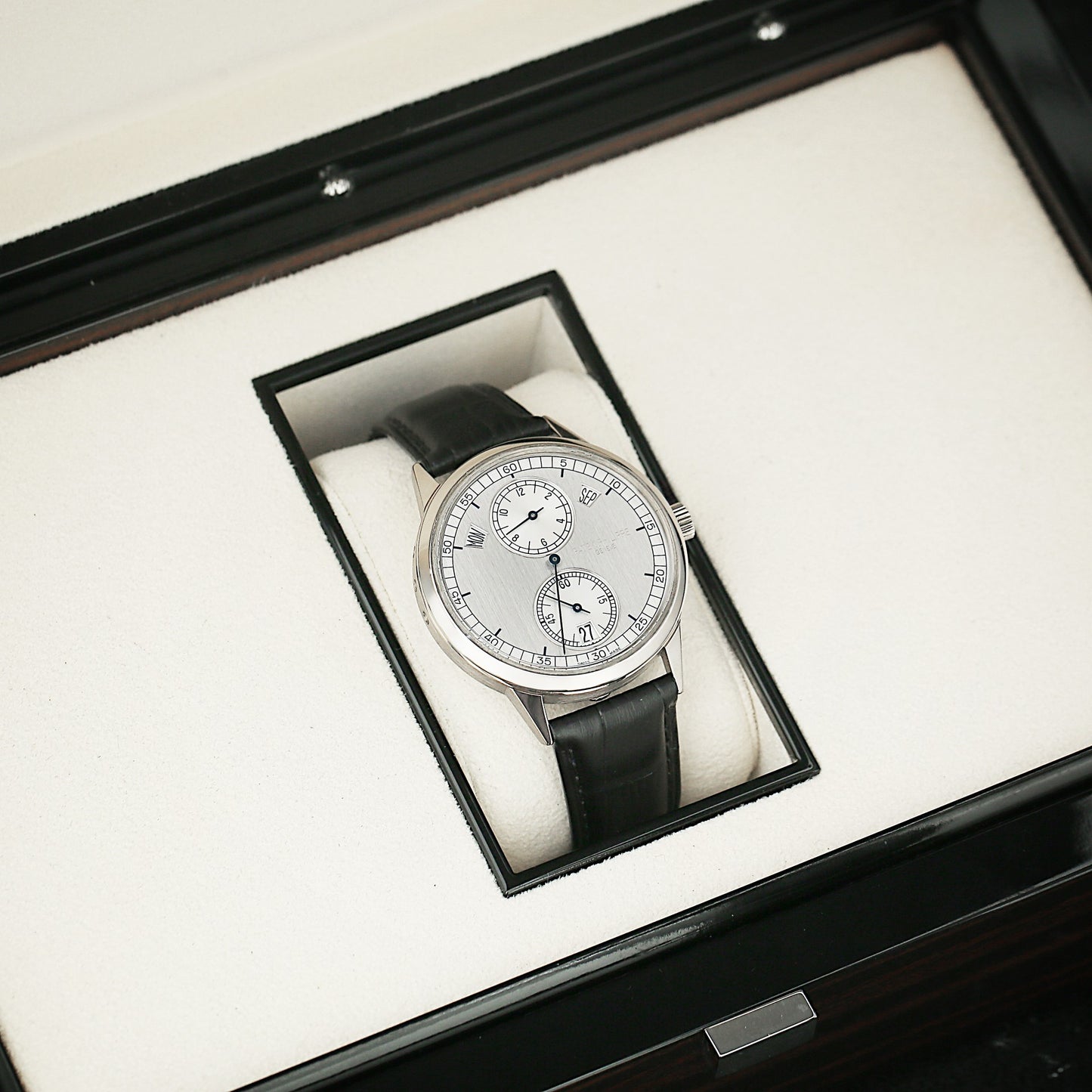 Patek Philippe. 5235G-001