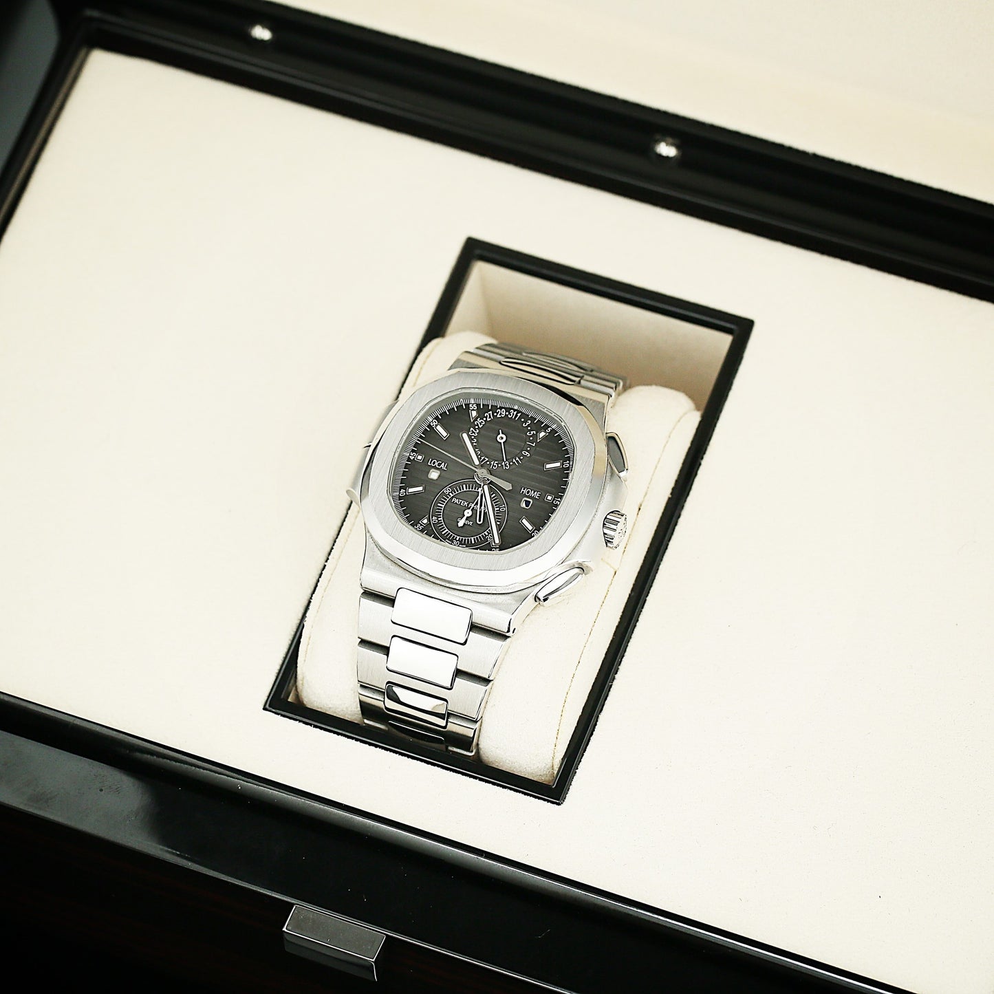 Patek Philippe Nautilus 5990/1A