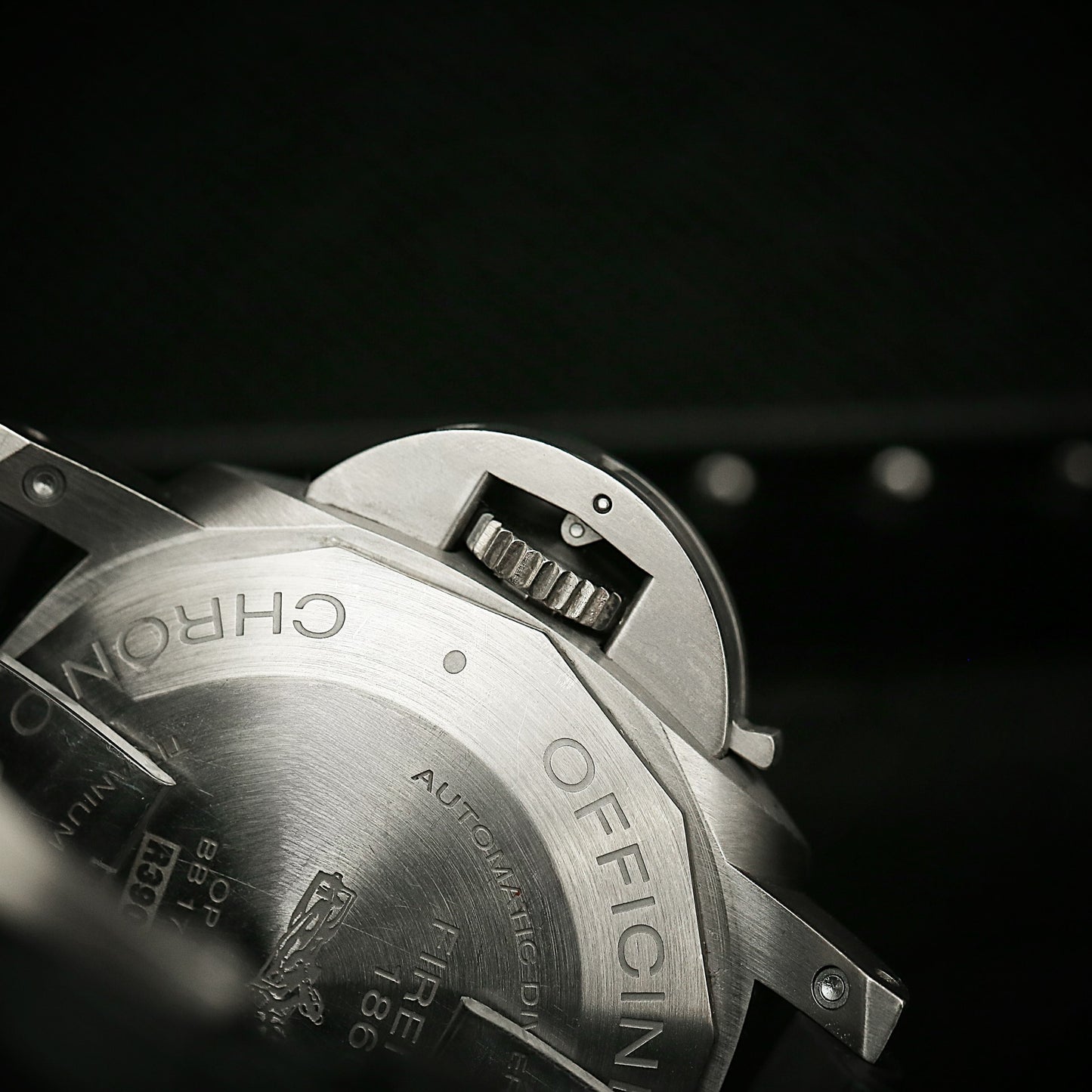 Panerai Luminor. PAM01045