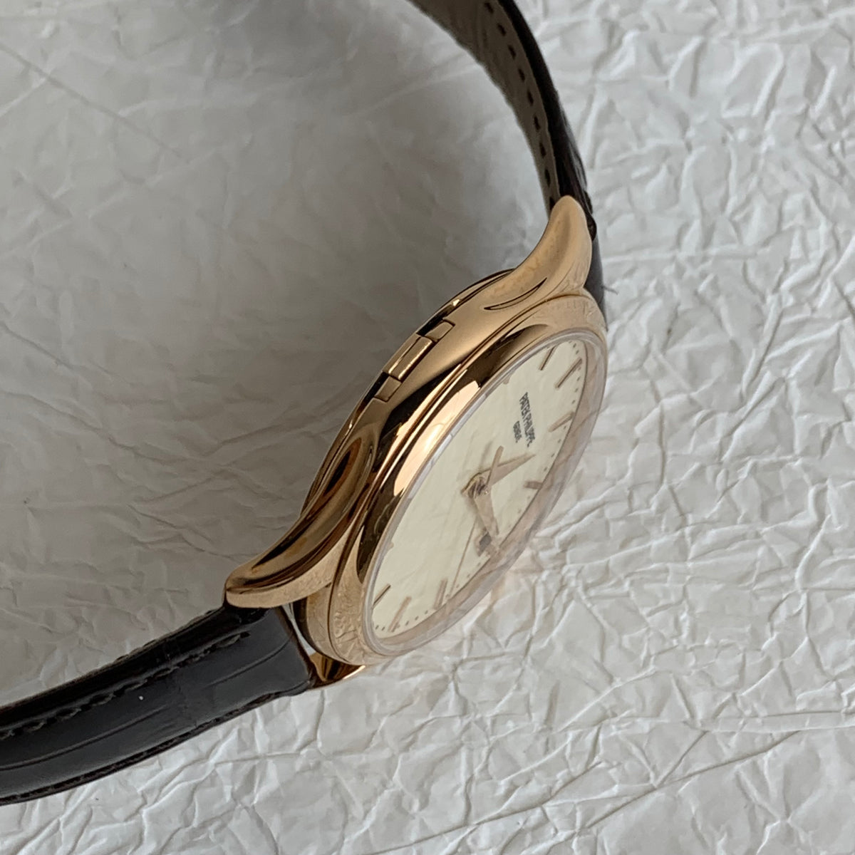Patek Philippe Calatrava 5227R-001
