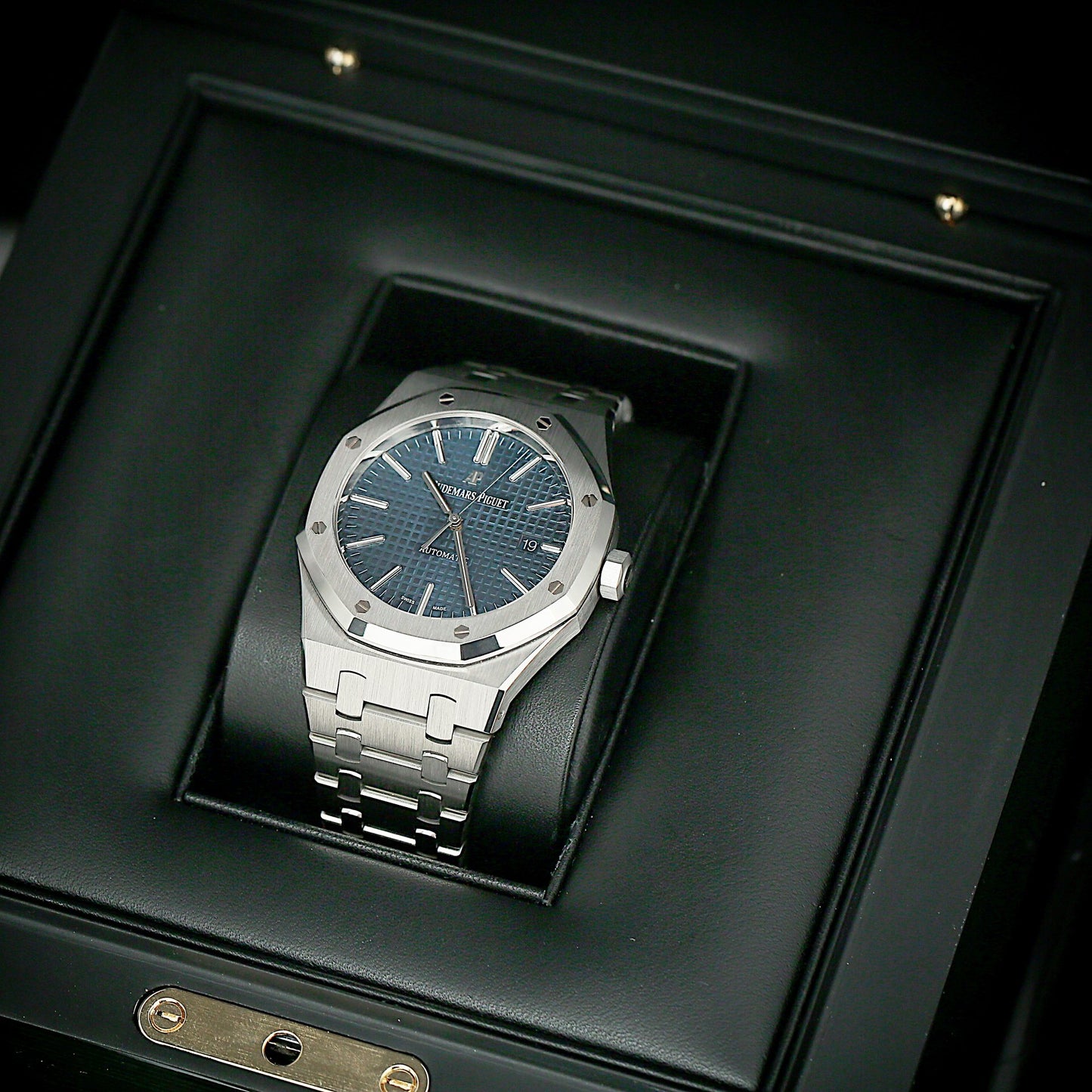 Audemars Piguet Royal Oak 15400ST
