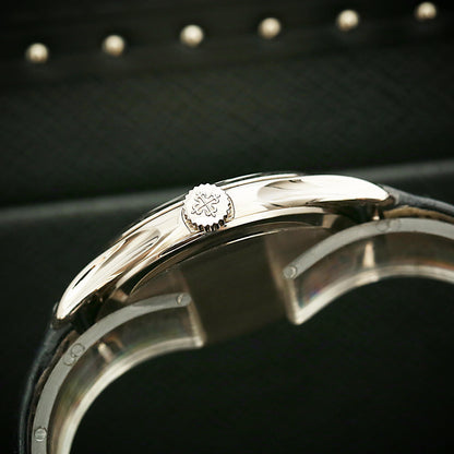 Patek Philippe Classic Watch Series 5227G