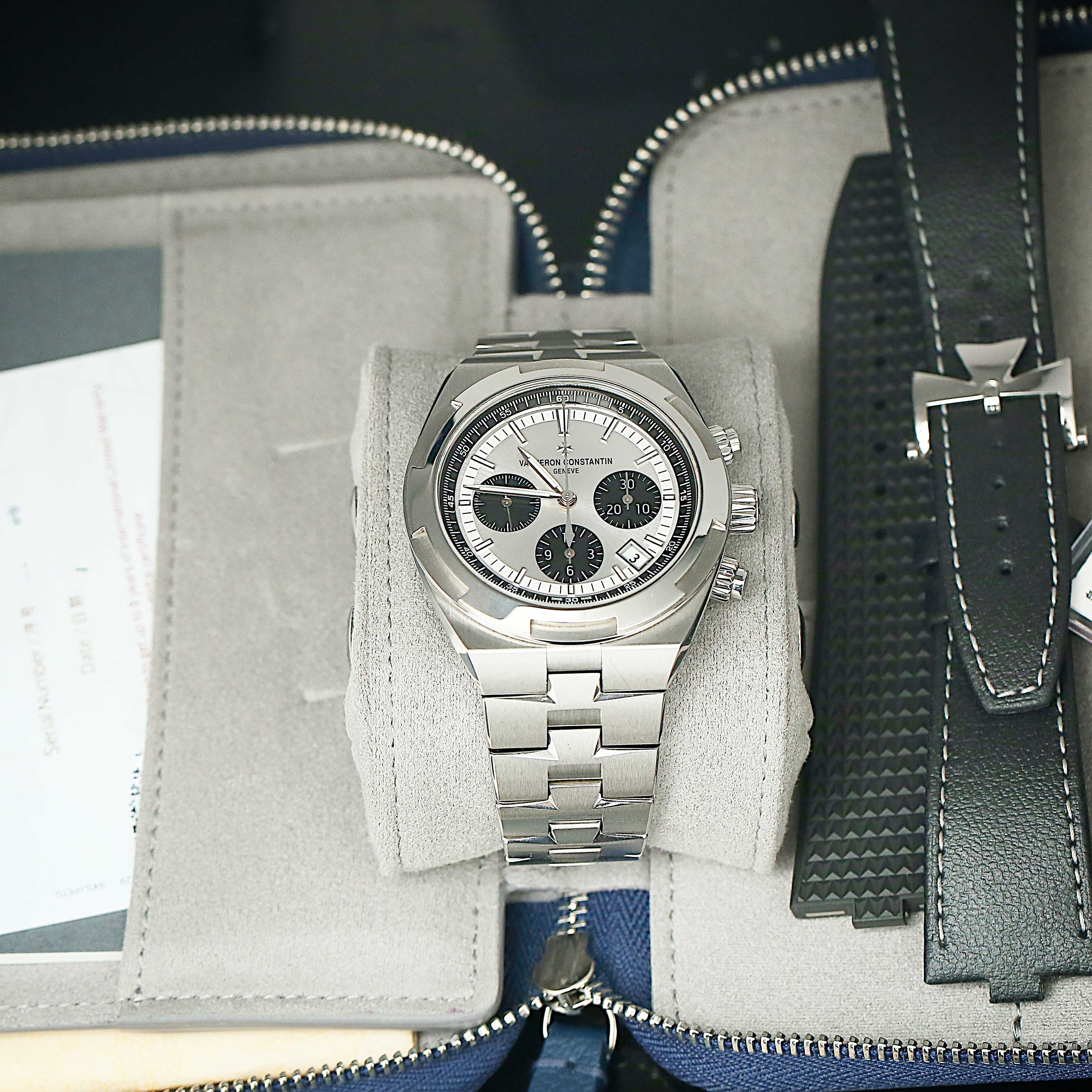 Vacheron Constantin Overseas 5520V