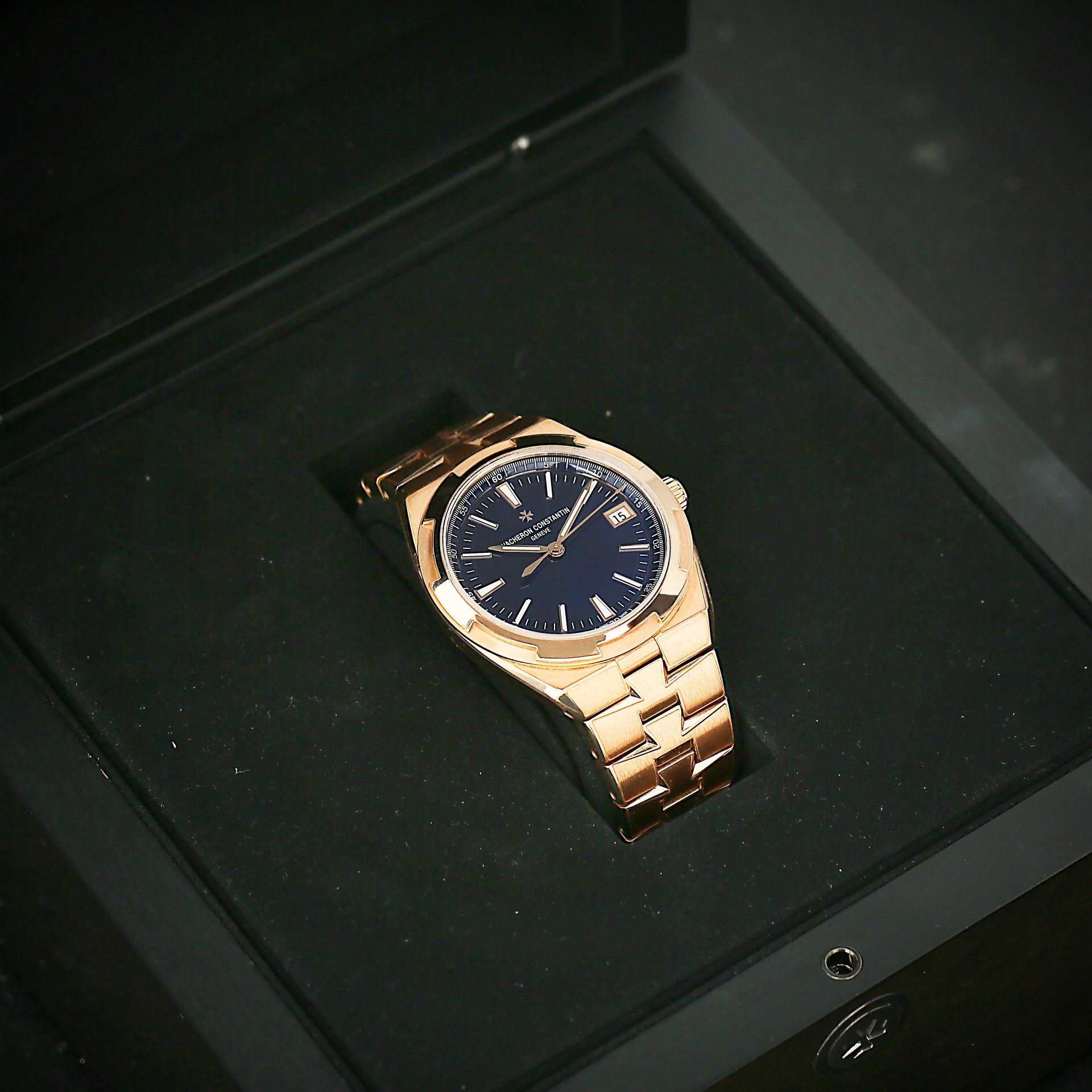 Vacheron Constantin Overseas 4520V