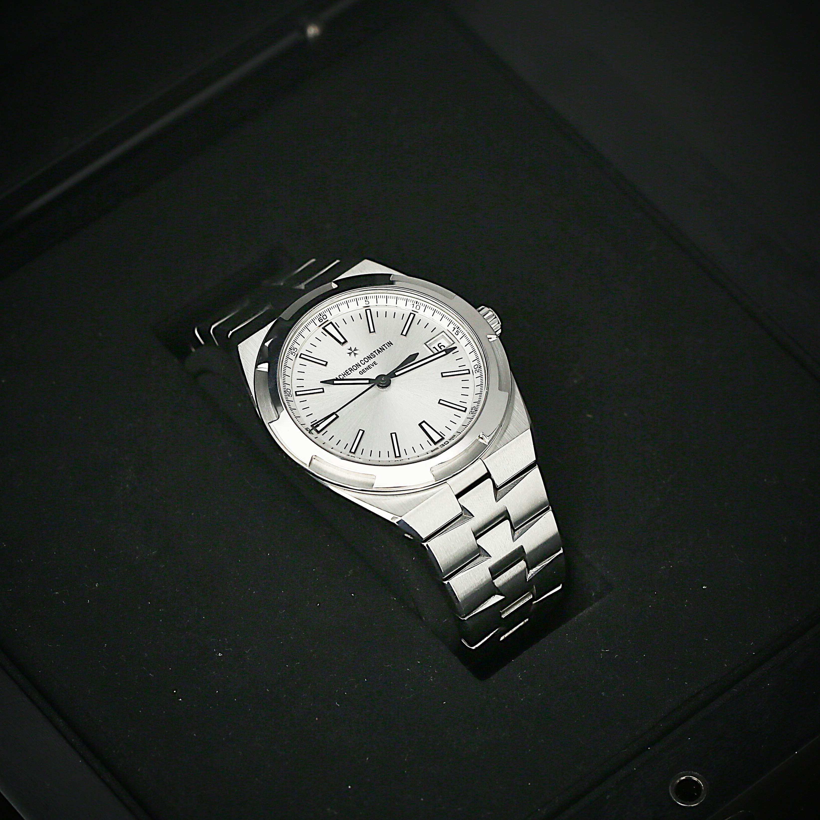 Vacheron Constantin Overseas 4500V