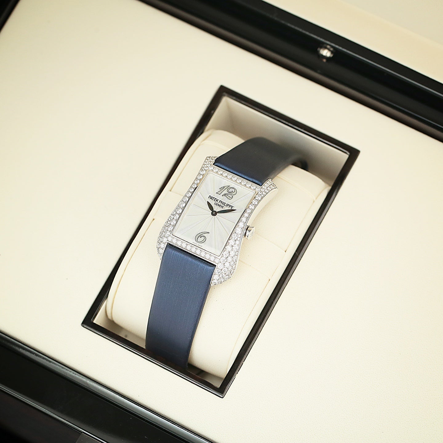 Patek Philippe GONDOLO 4972