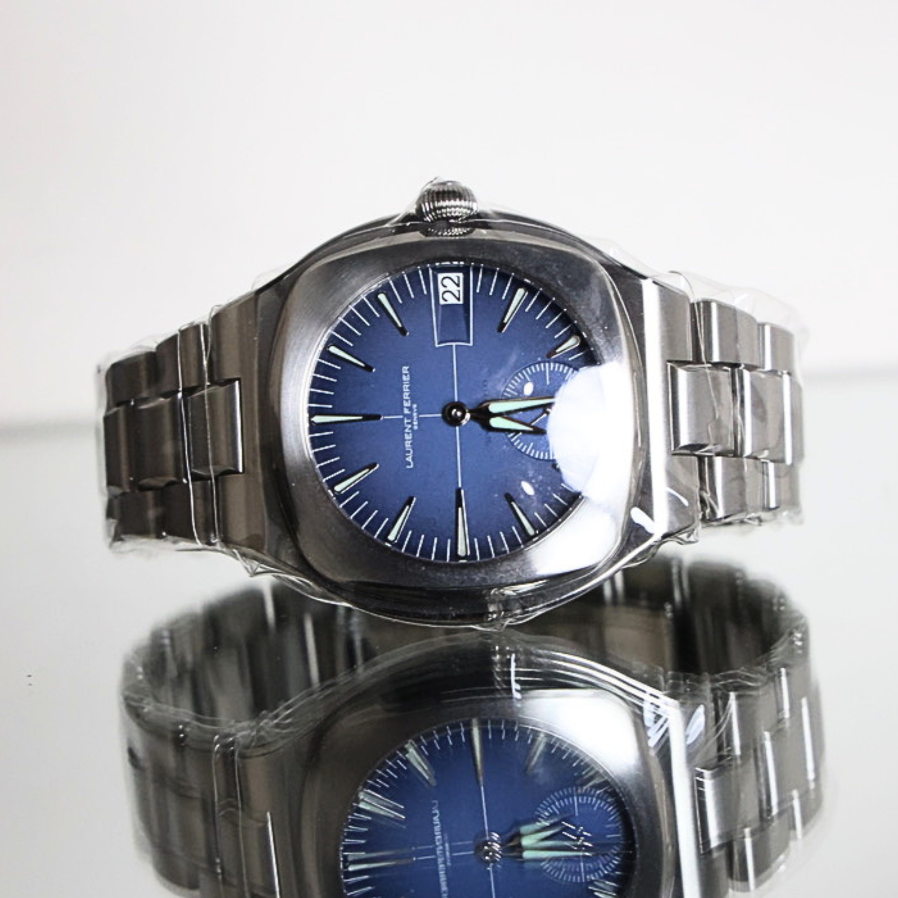 LAURENT FERRIER LF270.01 Brand New Full Set