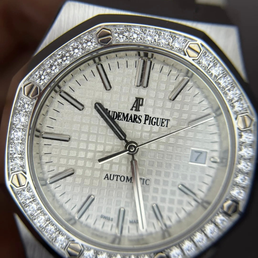 Audemars Piguet Royal Oak series 77321ST