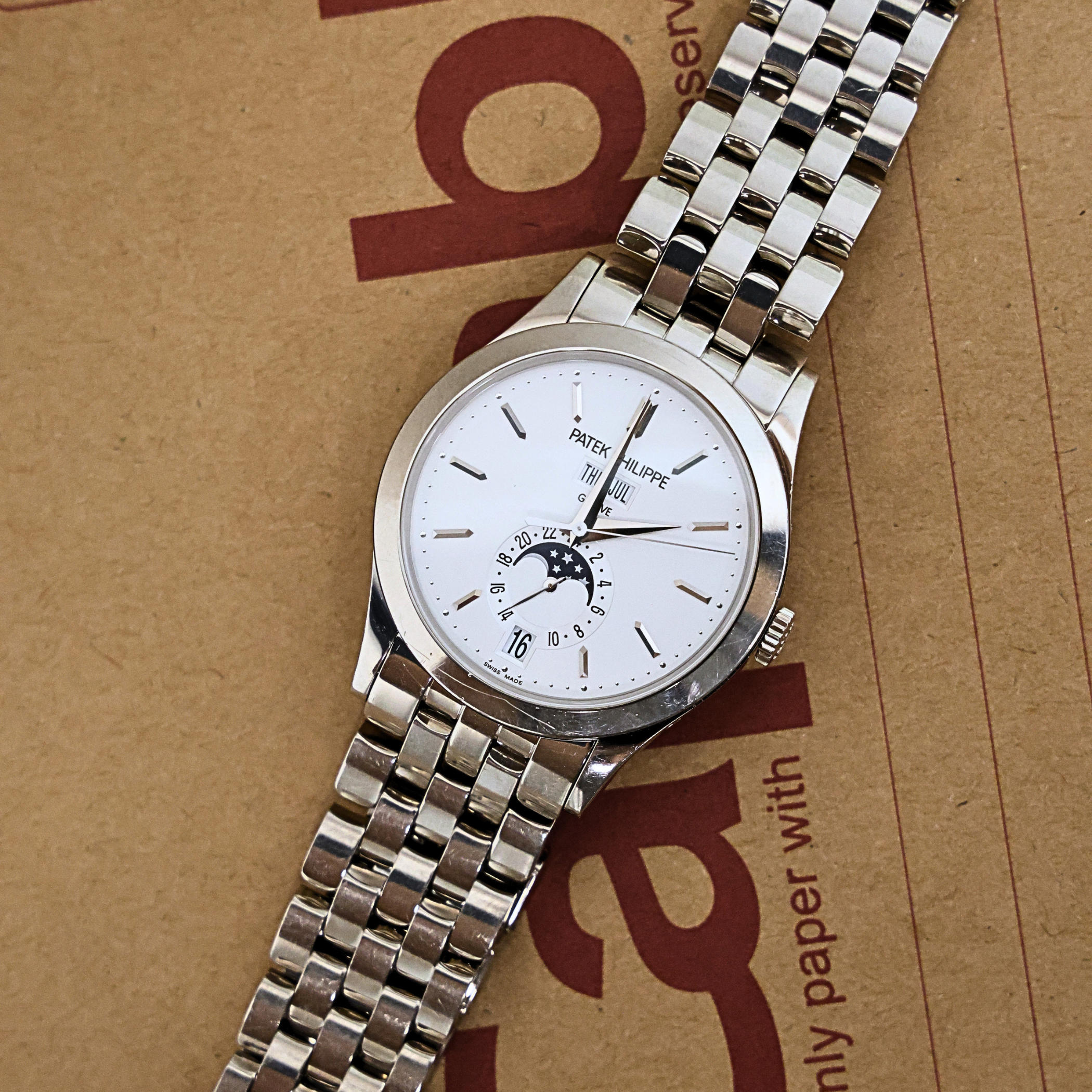 Patek Philippe Complications 5396/1G-010