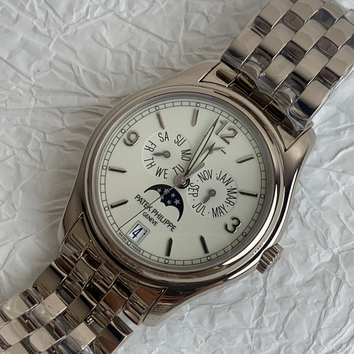 Patek Philippe Complications 5146/1G-001