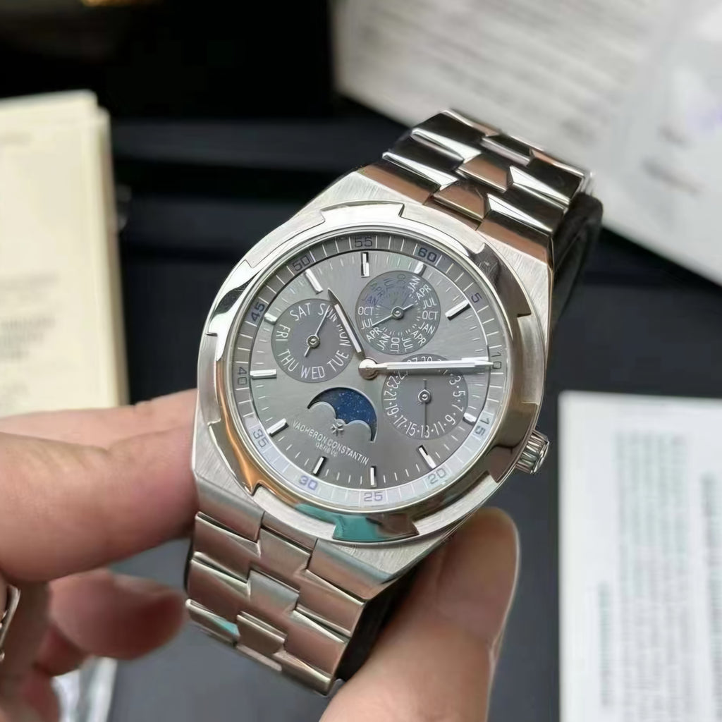 Vacheron Constantin Overseas 4300V/120G-B102