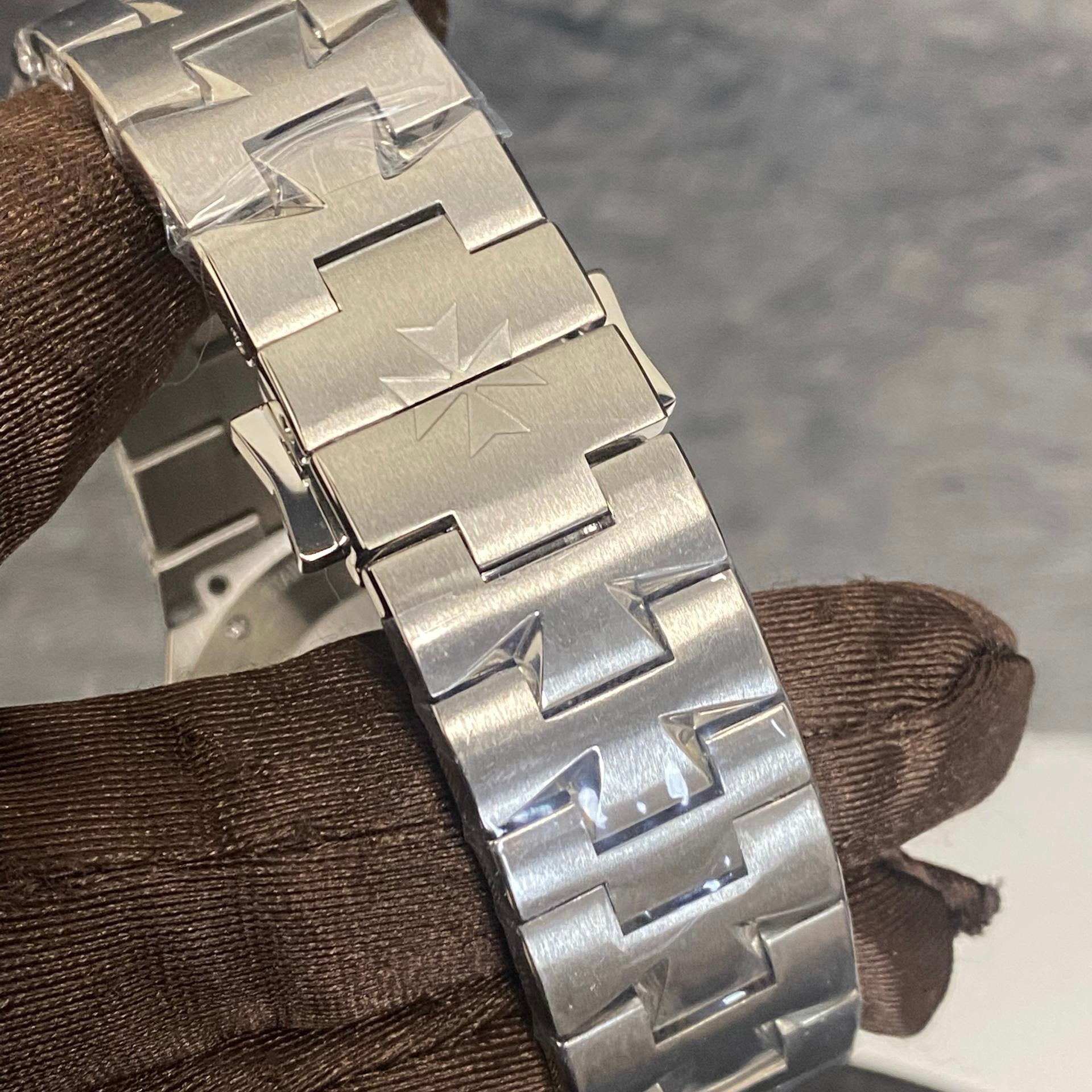 Vacheron Constantin Overseas 49150/B01A-9745 Chronograph Watch (Blue Dial & Steel Bracelet)