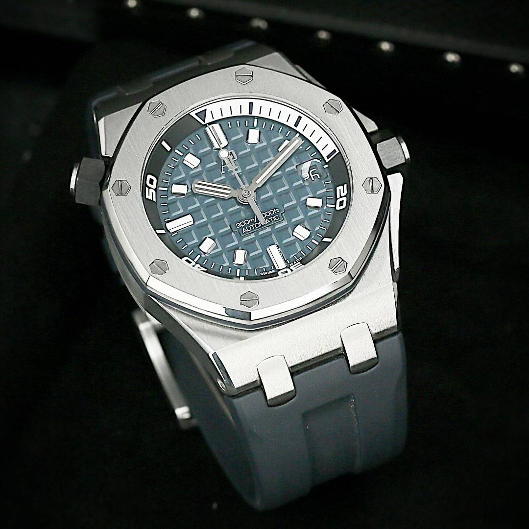 Audemars Piguet 15720ST