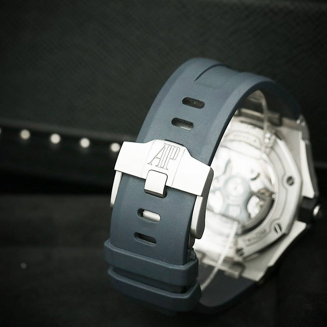 Audemars Piguet 15720ST
