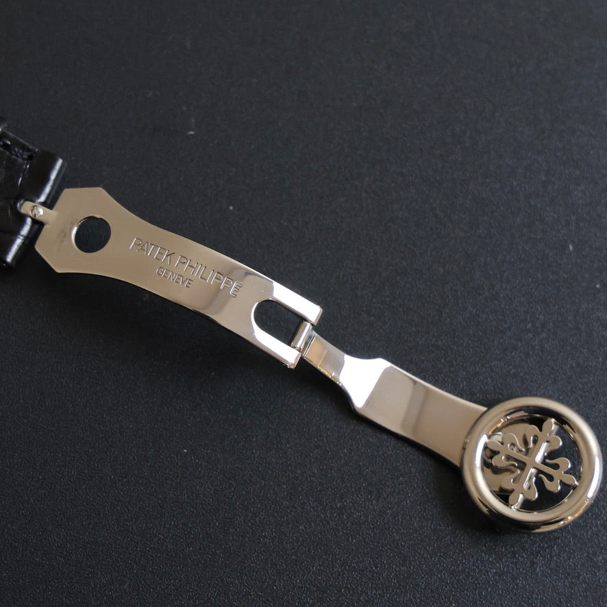 Patek Philippe 5230G