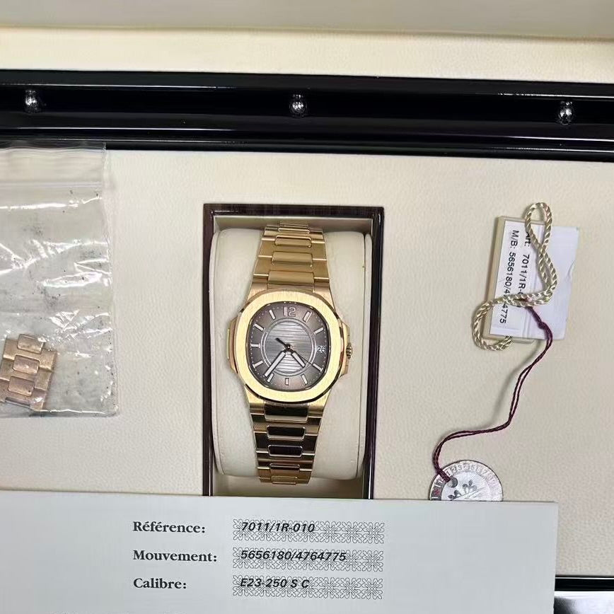 Patek Philippe Sporty Elegance 7011/1R-010