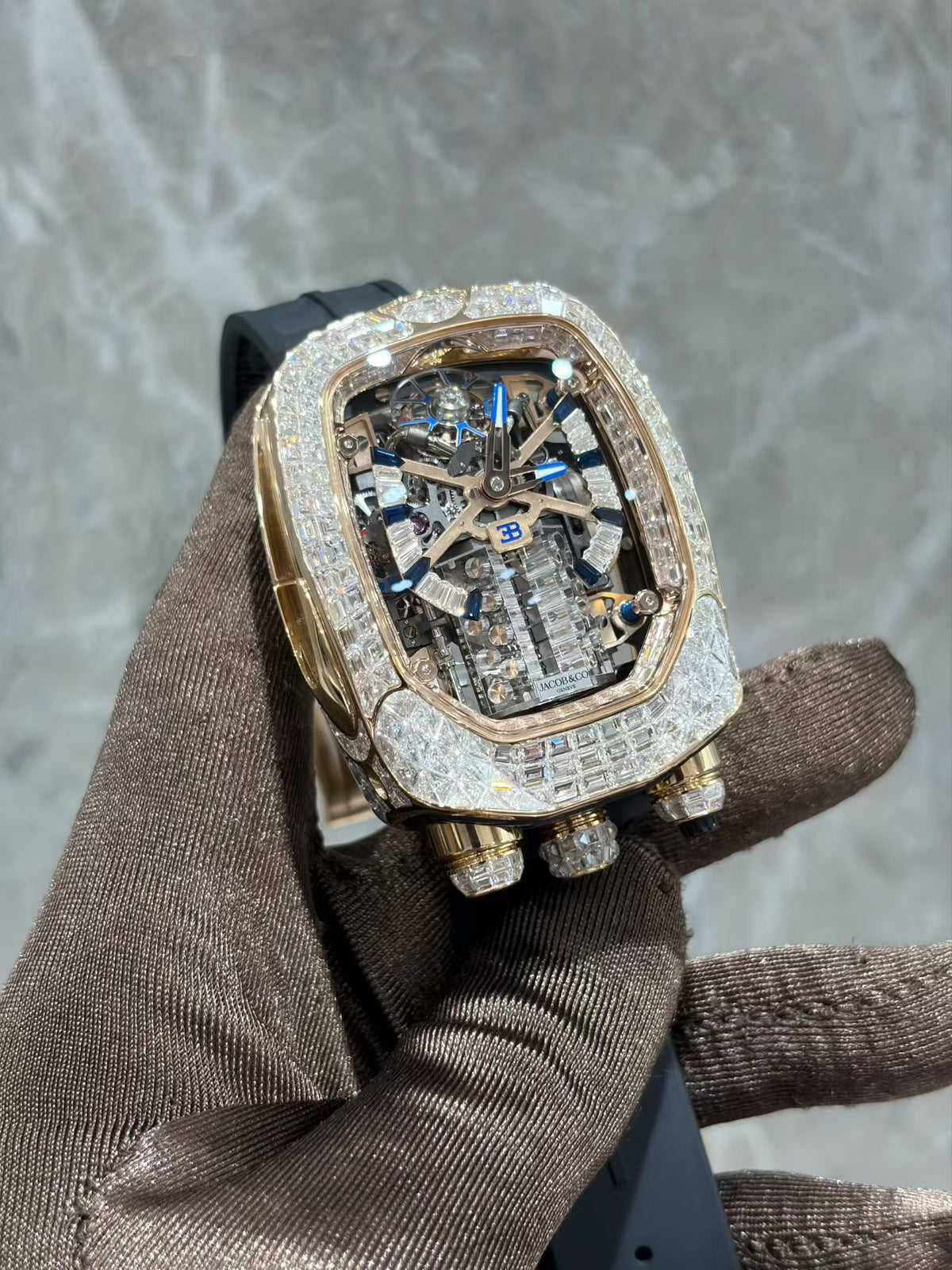 Jacob & Co. Bugatti BU800.40.BD.BD.C