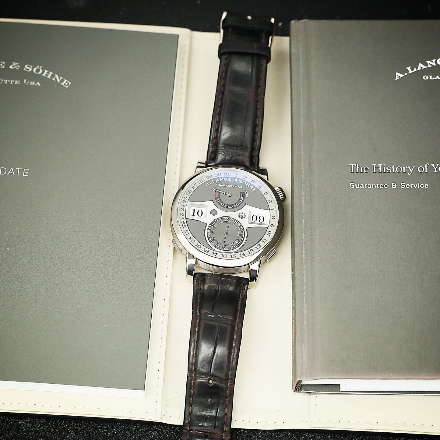 A. Lange &amp; Söhne Zeitwerk 148.038