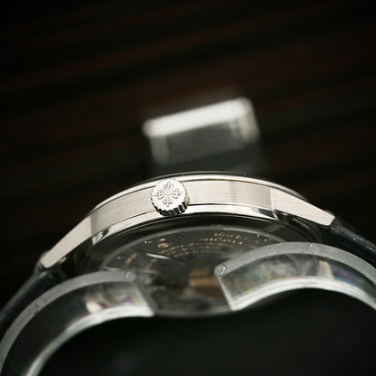 Patek Philippe. 5235G-001
