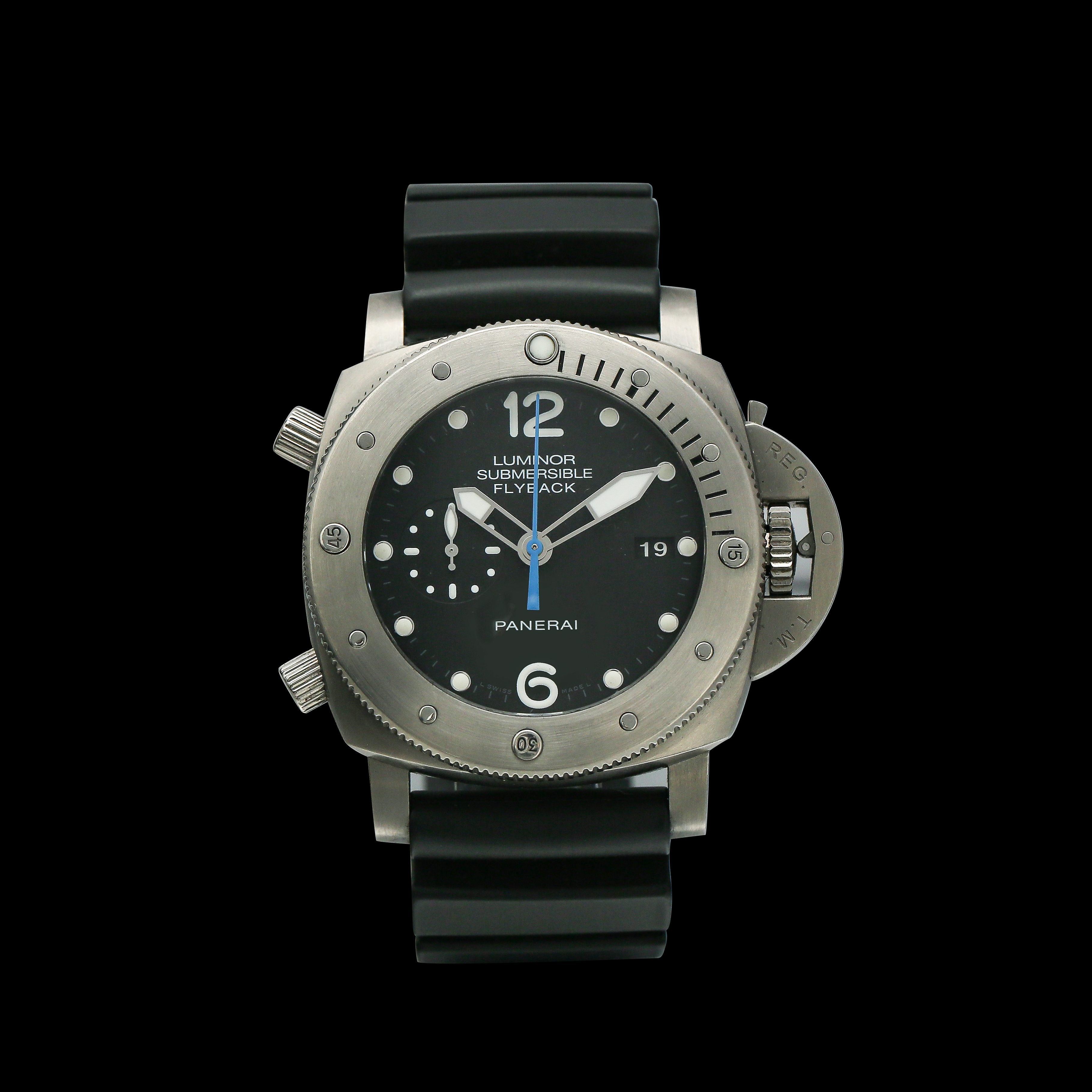 Panerai Luminor. PAM01045
