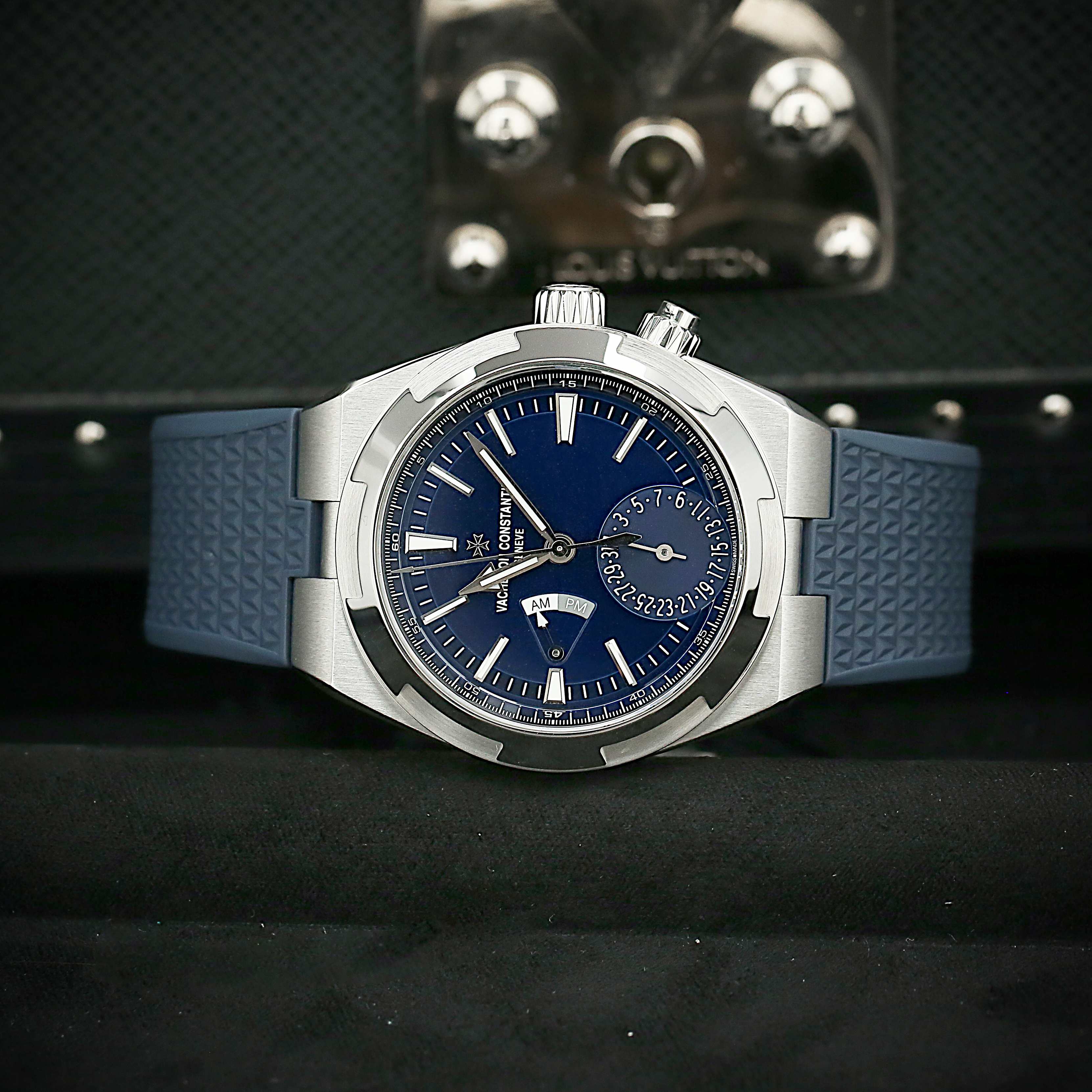 Vacheron Constantin Overseas 7900V