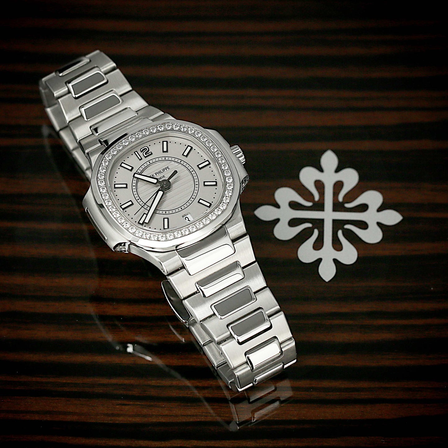 Patek Philippe Nautilus 7008/1A