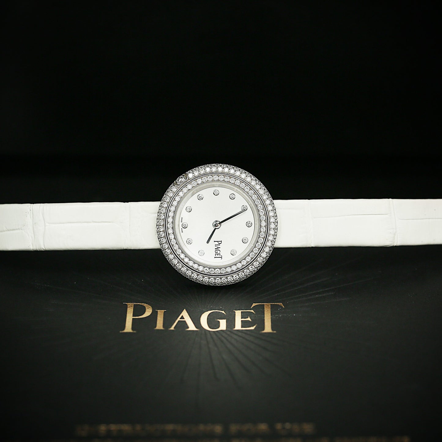 Piaget Possession - Elegant White Gold Quartz Timepiece.G0A43085